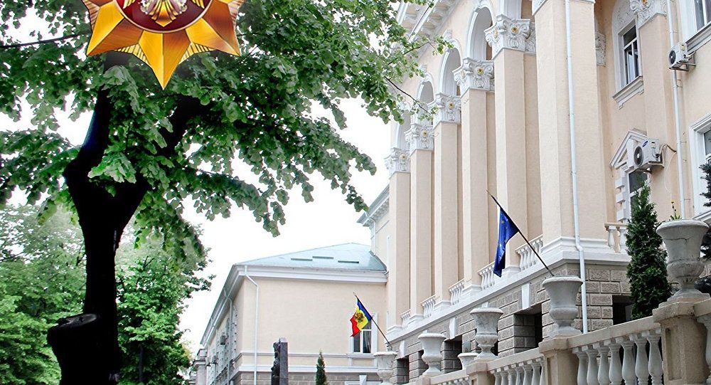 Protest la Chișinău, pe scările Ministerului de Interne. Foto: mai.gov.md