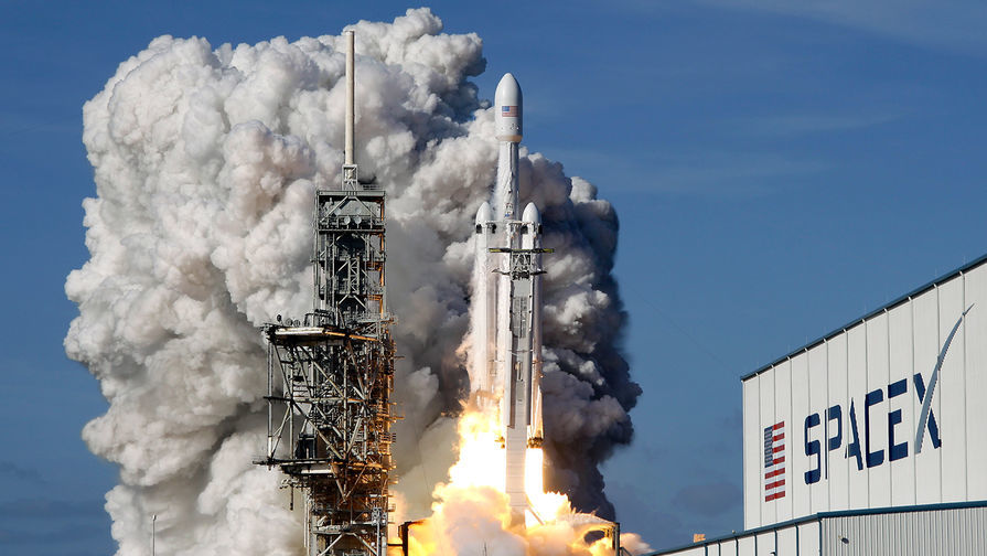 О чем умолчал Маск: названы слабые места Falcon Heavy.