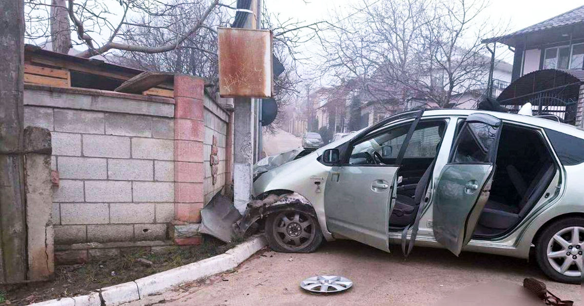 Accident rutier la Durlești: O angajată MAI a fost rănită.