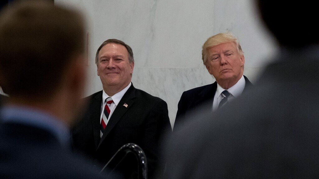 Трамп заявил, что директор Помпео провел отличную встречу с лидером КНДР.