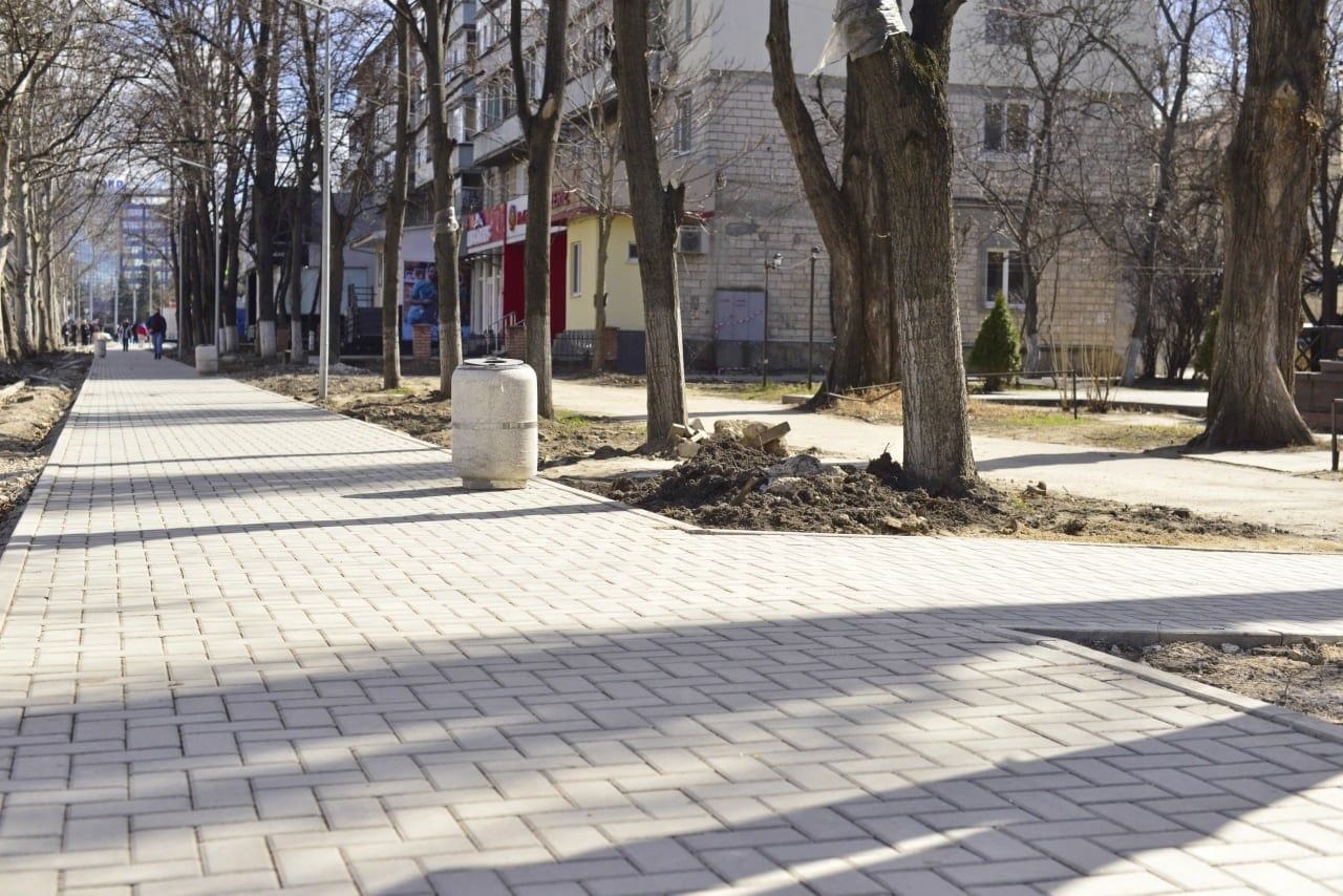 Тротуар, соединяющий парк “Алунелул” с улицей Иона Крянгэ, готов на 70%.
