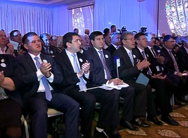Partidul Liberal s-a lansat astazi in campanie electorala. Desi a criticat actuala guvernare, liderul PL Mihai Ghimpu s-a aratat deschis pentru o eventuala coalitie pro-europeana dupa alegeri.