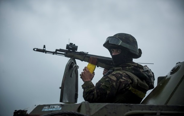 Украина готова ввести военное положение, но это пока не актуально.