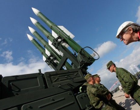 Вооруженным силам разрешат использовать для этого зенитные ракетные, ракетно-артиллерийские и артиллерийские средства.