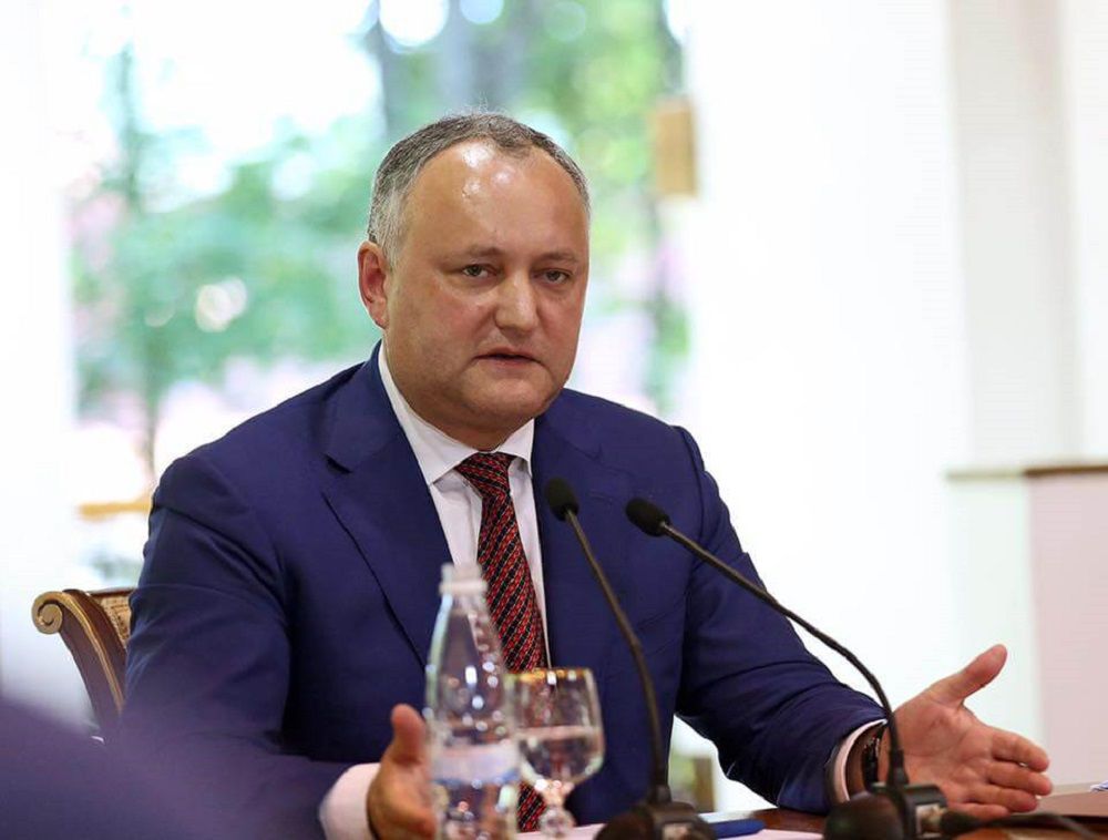 Додон заявил о готовности сотрудничать с правыми партиями.