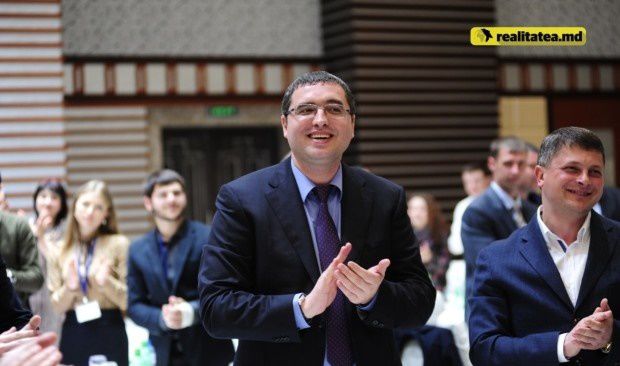 De asemenea, primarul de Bălți a promis că odată la 3 luni va ieși cu un raport în fața oamenilor.