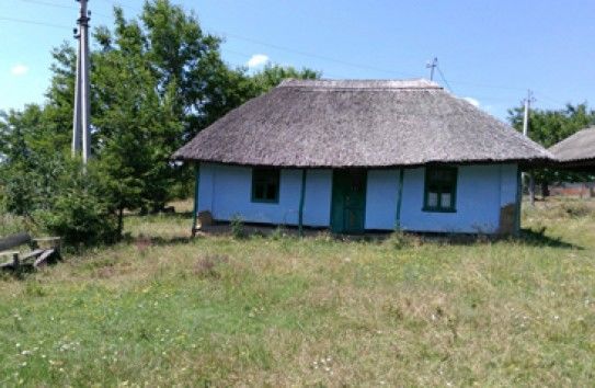 Обидно и больно, что власть не потрудилась продумать меры сохранения памяти выдающего исполнителя народных песен.
