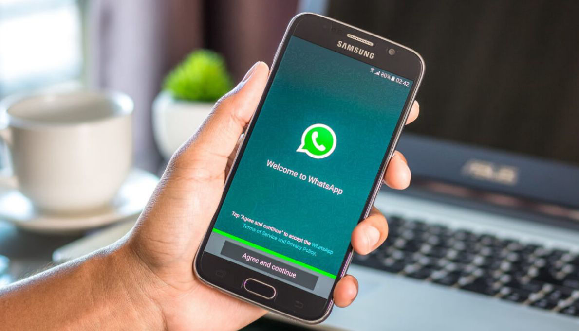 В WhatsApp можно будет использовать одну учетную запись на двух гаджетах.