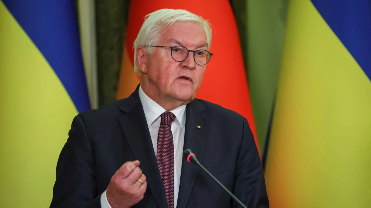 Штайнмайер пообещал Германии трудные годы.
