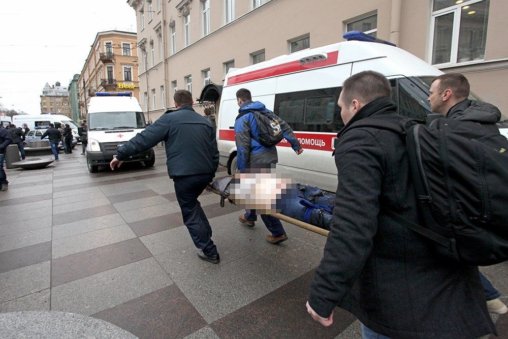 В больницах Петербурга остаются 55 пострадавших при взрыве.