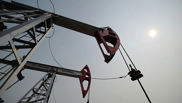 Кроме того, добыча нефти в США за неделю снизилась на 0,85%, или на 81 тысячу баррелей в сутки, до 9,48 миллиона баррелей в сутки.