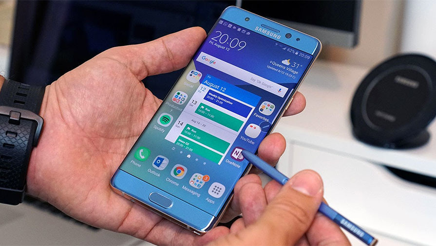 Samsung отказалась от популярной серии смартфонов.