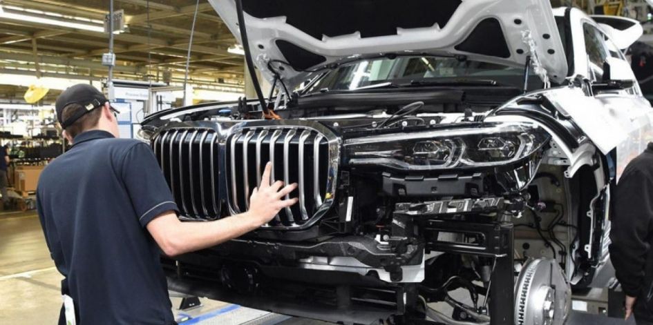 BMW нашла способ избавиться от проводки в авто.
