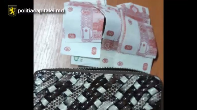 S-a găsit hoaţa. Acum se caută proprietara unui portmoneu furat. Foto: politiacapitalei.md
