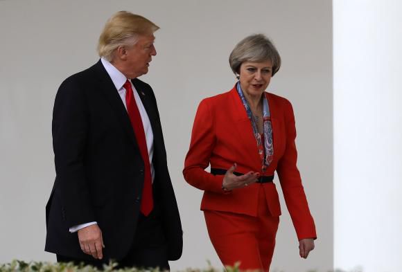 Schimb tăios de replici între Trump și premierul britanic. Foto: digi24.ro