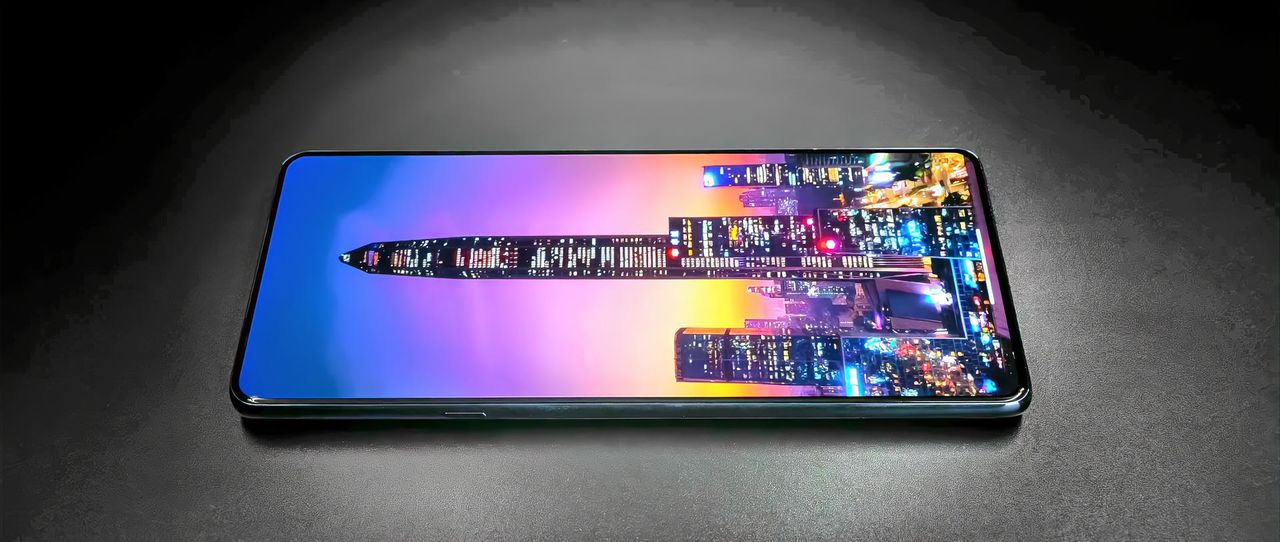 Motorola выпустит смартфон с подэкранной камерой.