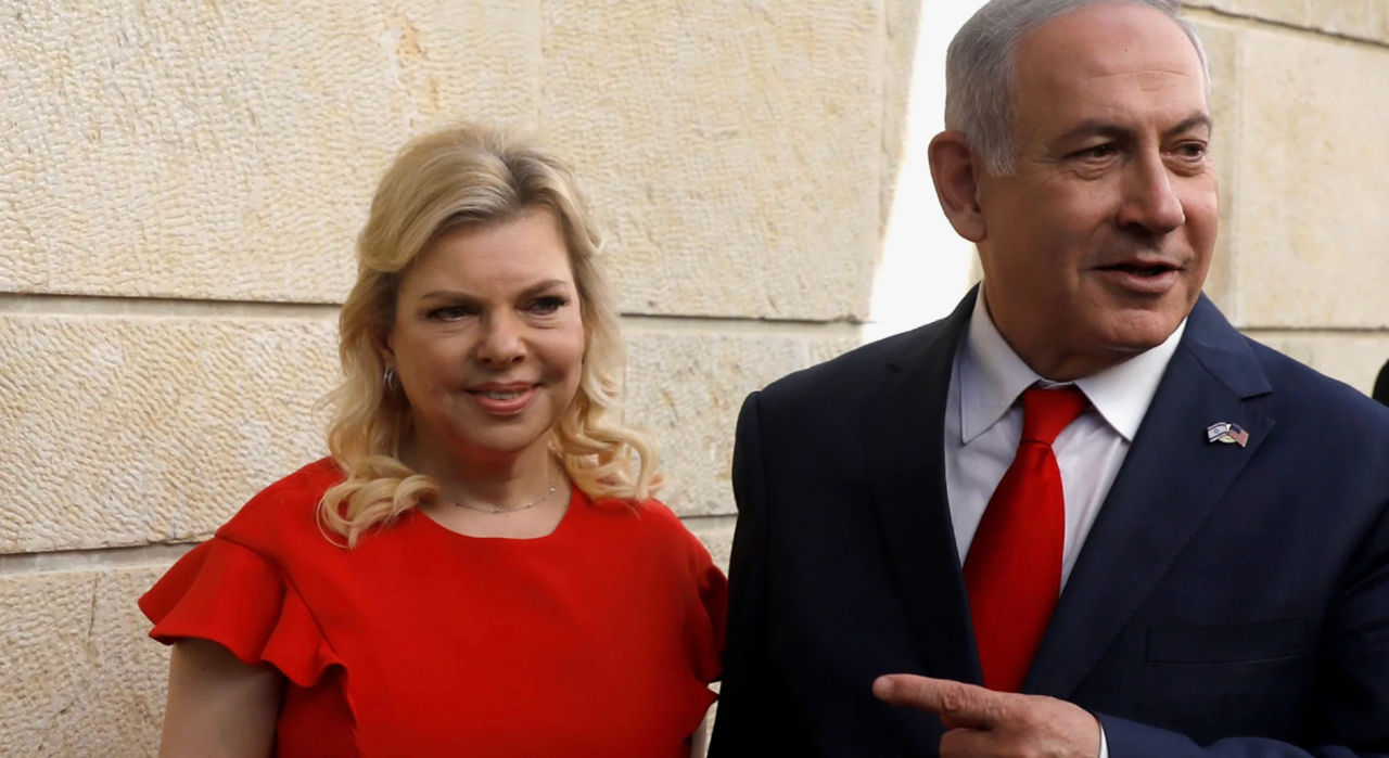 Soția premierului israelian Netanyahu, suspectată de intimidarea martorilor.