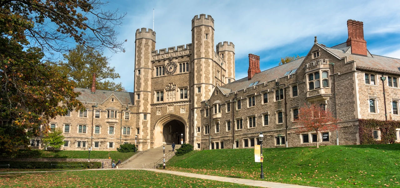 Universitatea Princeton va schimba regulile de susținere a examenelor din cauza inteligenței artificiale.