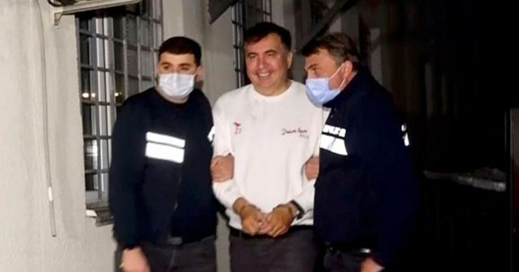 Саакашвили заочно приговорили к девяти годам колонии.