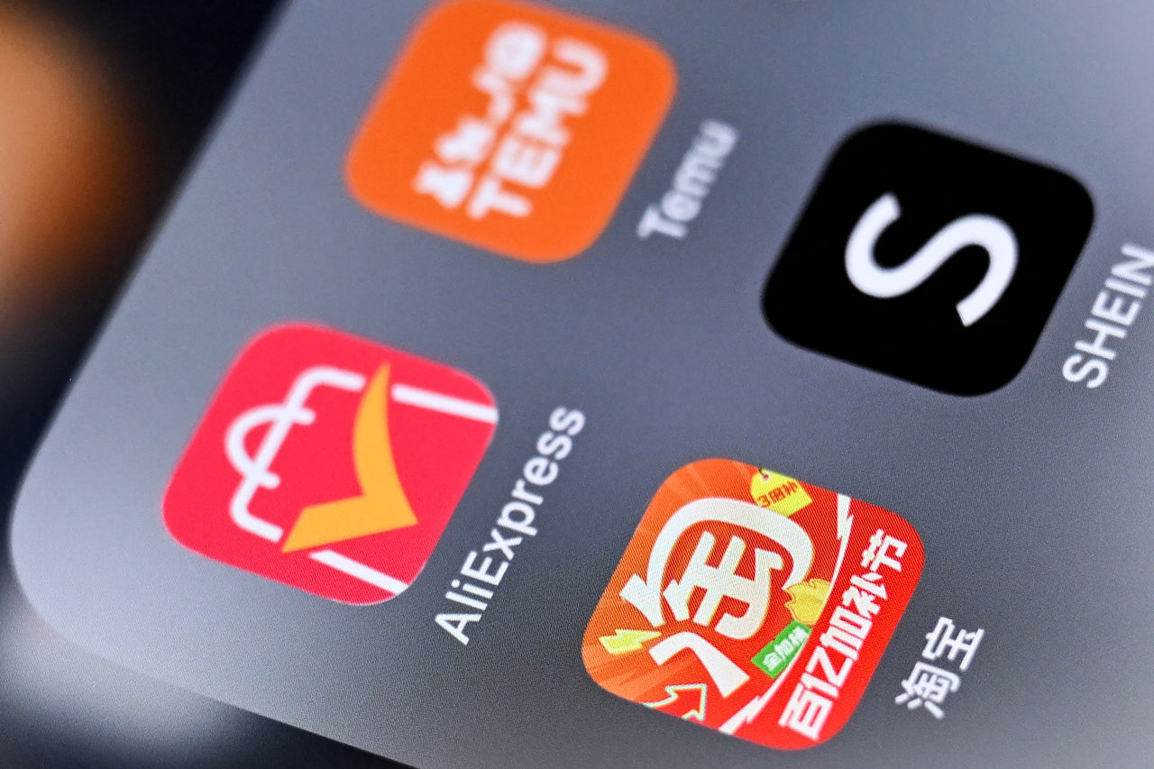 Comisia Europeană a cerut accelerarea introducerii taxelor pentru comenzile online din China.