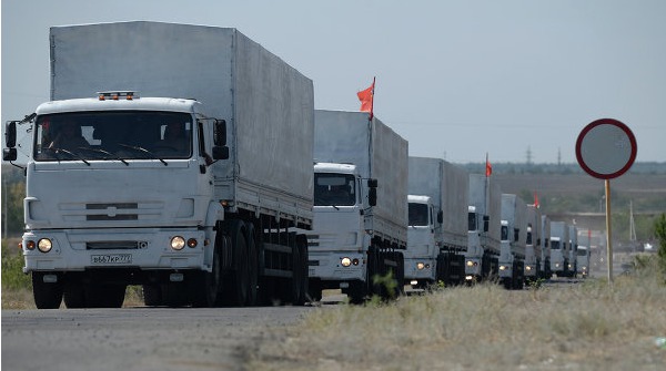 Везут продукты питания и все, что необходимо для нормальной жизнедеятельности.