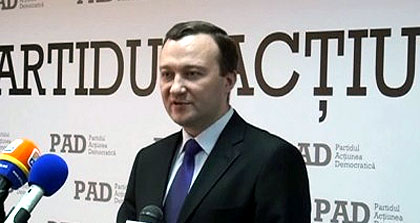 Precizăm că Corneliu Gurin a fost revocat din funcția de procuror general cu votul PCRM și PLDM la doar două săptămâni după ce a fost numit în această funcție.