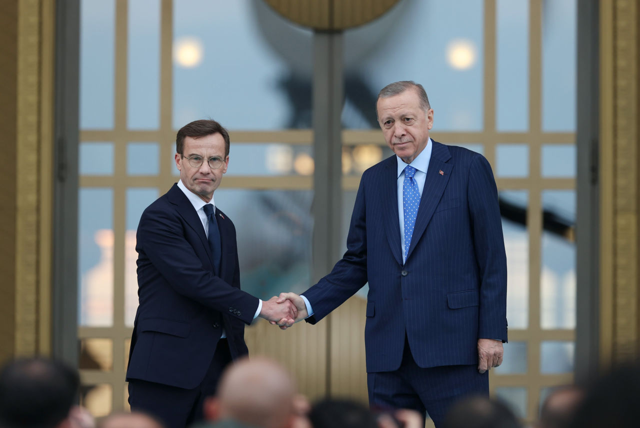 Surse: Un oficial suedez a pierdut documente secrete la un aeroport în momentul aderării la NATO.