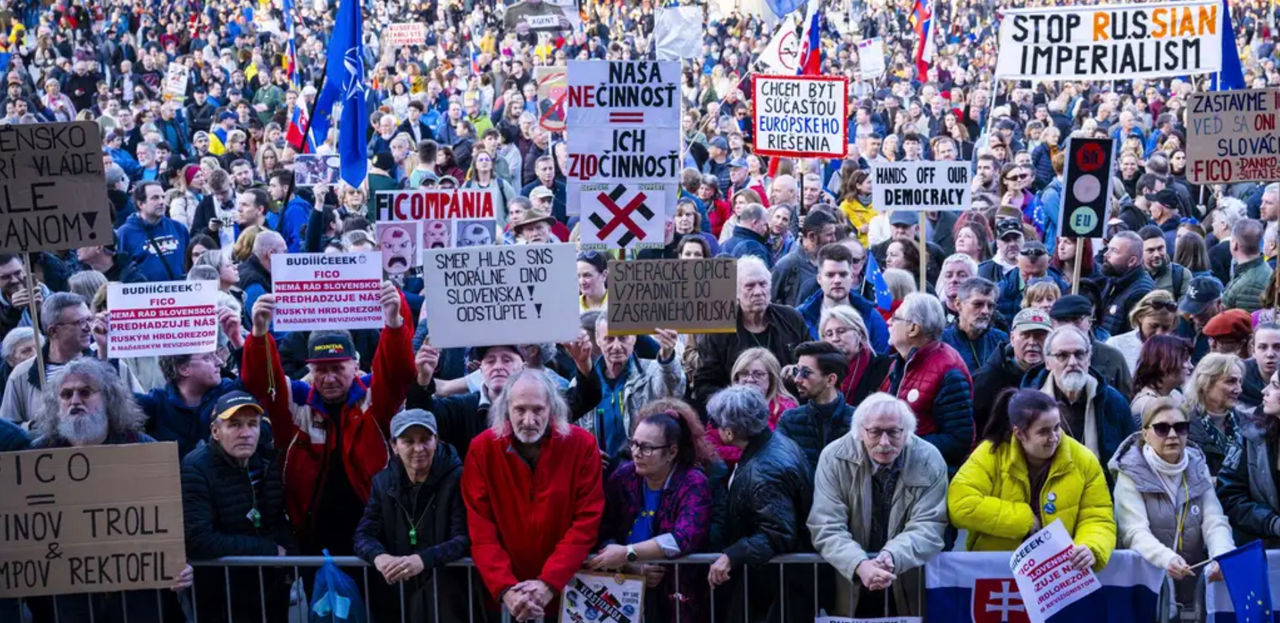 В Словакии вновь прошли митинги против Фицо.