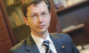 În acelaşi timp, Veaceslav Negruţa nu a fost de găsit pentru a comenta acuzaţiile care i se aduc. 