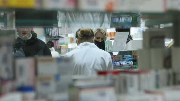 Депутаты поддержали отмену ограничений на размещение аптек.