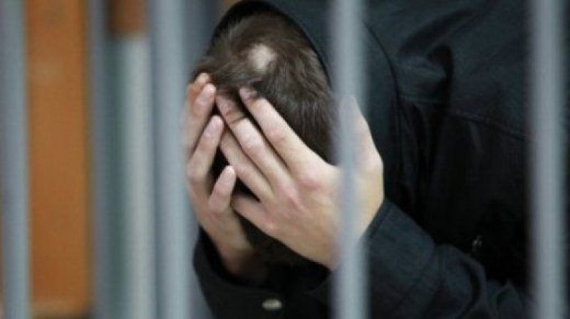 В настоящее время молодой человек находится под следствием.