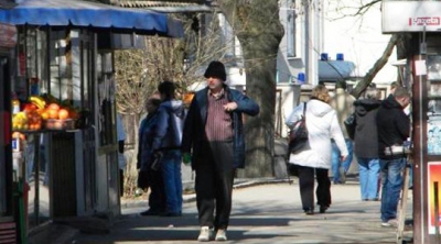 Totodată, vor fi anulate autorizaţiile de funcţionare pentru gherete, emise de preturile de sector.