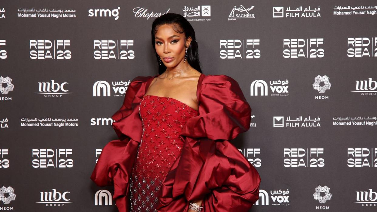 Naomi Campbell, suspendată cu scandal de la Met Gala.