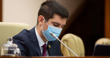 Депутат ПДС Михай Попшой.