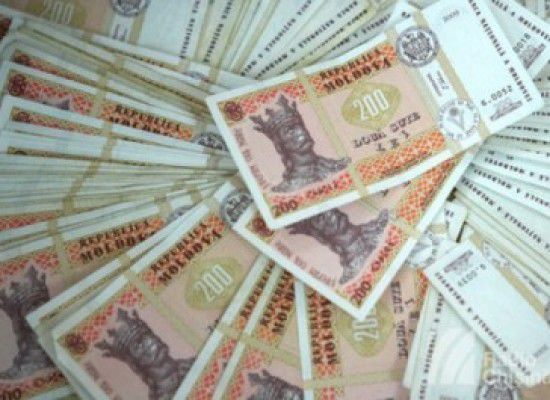 Самая активная динамика отмечается в перерабатывающей промышленности - 6%.