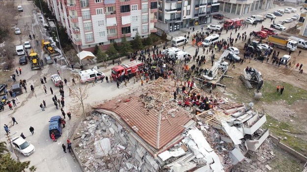 Это уже третье значительное землетрясение в Турции после сильнейших толчков 6 февраля.