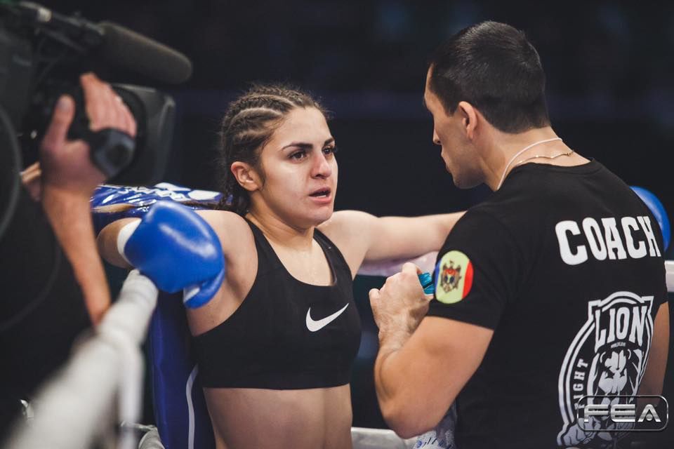 Сабмишн молдавской спортсменки Донны Кель признан одним из лучших.