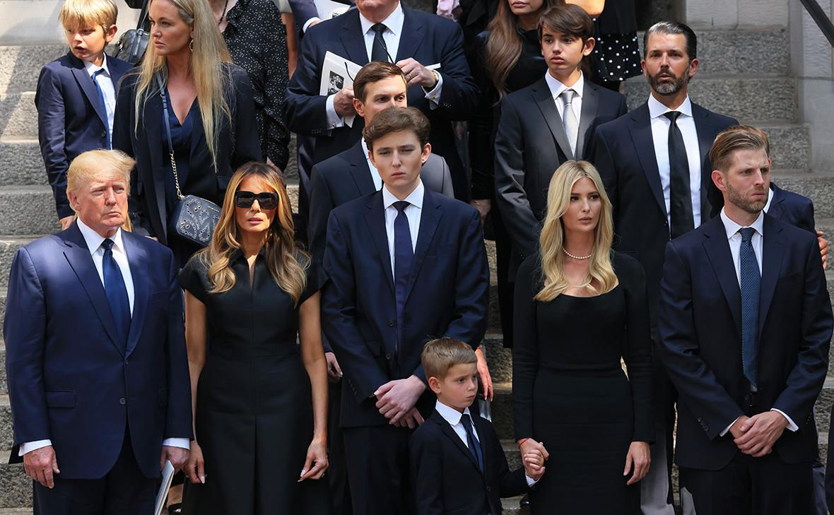 Familia și anturajul lui Trump își pierd averea din cauza prăbușirii criptomonedelor.
