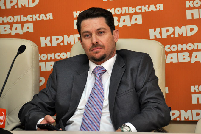 Бенджамин Розерберг, который купил миноритарный пакет акций Moldova Agroindbank, уже несколько месяцев не может понять, в чем его обвиняют.