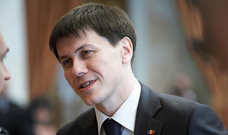 Министр Олег Ефрим прояснил ситуацию с генпрокурором Зубко.