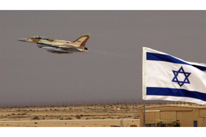 Armata israeliană a bombardat poziţii Hamas în Fâşia Gaza