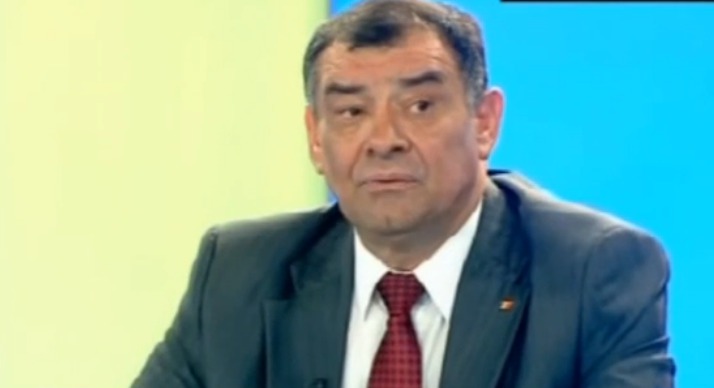Троенко назвал заявление Рогозина про истребитель "глупой шуткой".