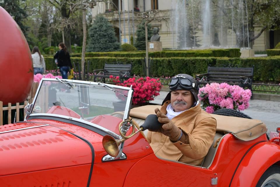 Trei automobile istorice vor reprezenta Republica Moldova la Retroparada Toamnei din Iași. 