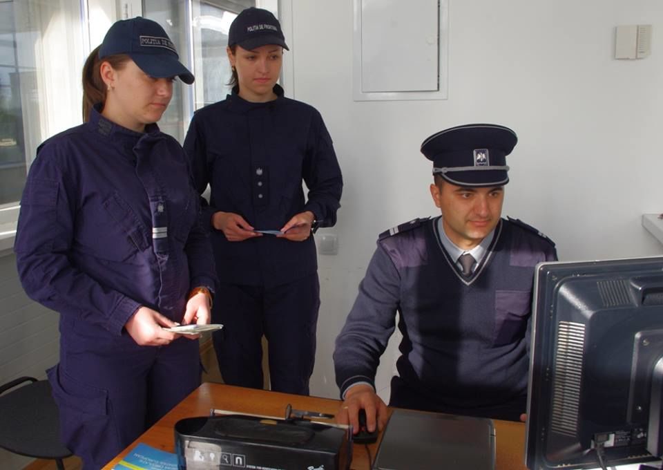 Angajaţii Poliţiei de Frontieră vor lucra în regim special în perioada sărbătorilor de iarnă. Foto: moldova.org