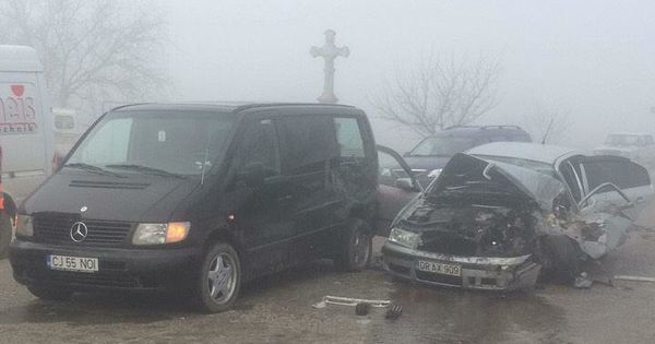 В Сынжерейском районе произошло ДТП с участием 3 автомобилей.