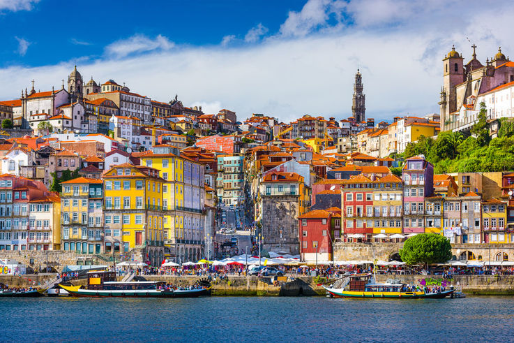 Portugalia oferă 6.500 de euro fiecărui cetățean revenit acasă
