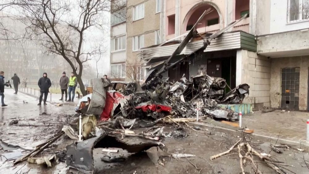 В Броварах объявлен трехдневный траур по погибшим в результате крушения вертолета.