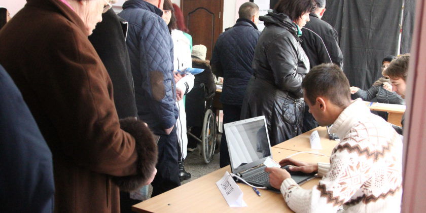 Socialiștii cer mai multe secții de votare în Federația Rusă.