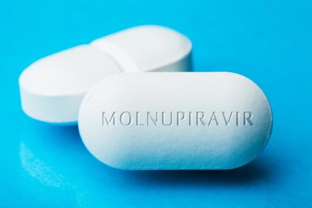АЛСМИ разрешил Molnupiravir для лечения COVID-19.