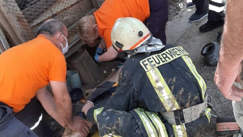 В Страшенском районе мужчина оказался заблокированным в колодце.